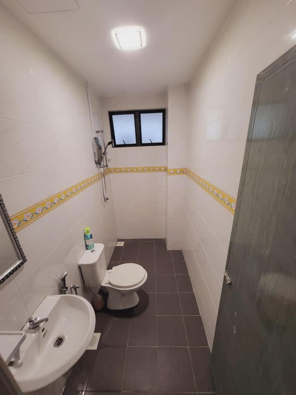 Denan Homestay Casa Kayangan Іпох Екстер'єр фото